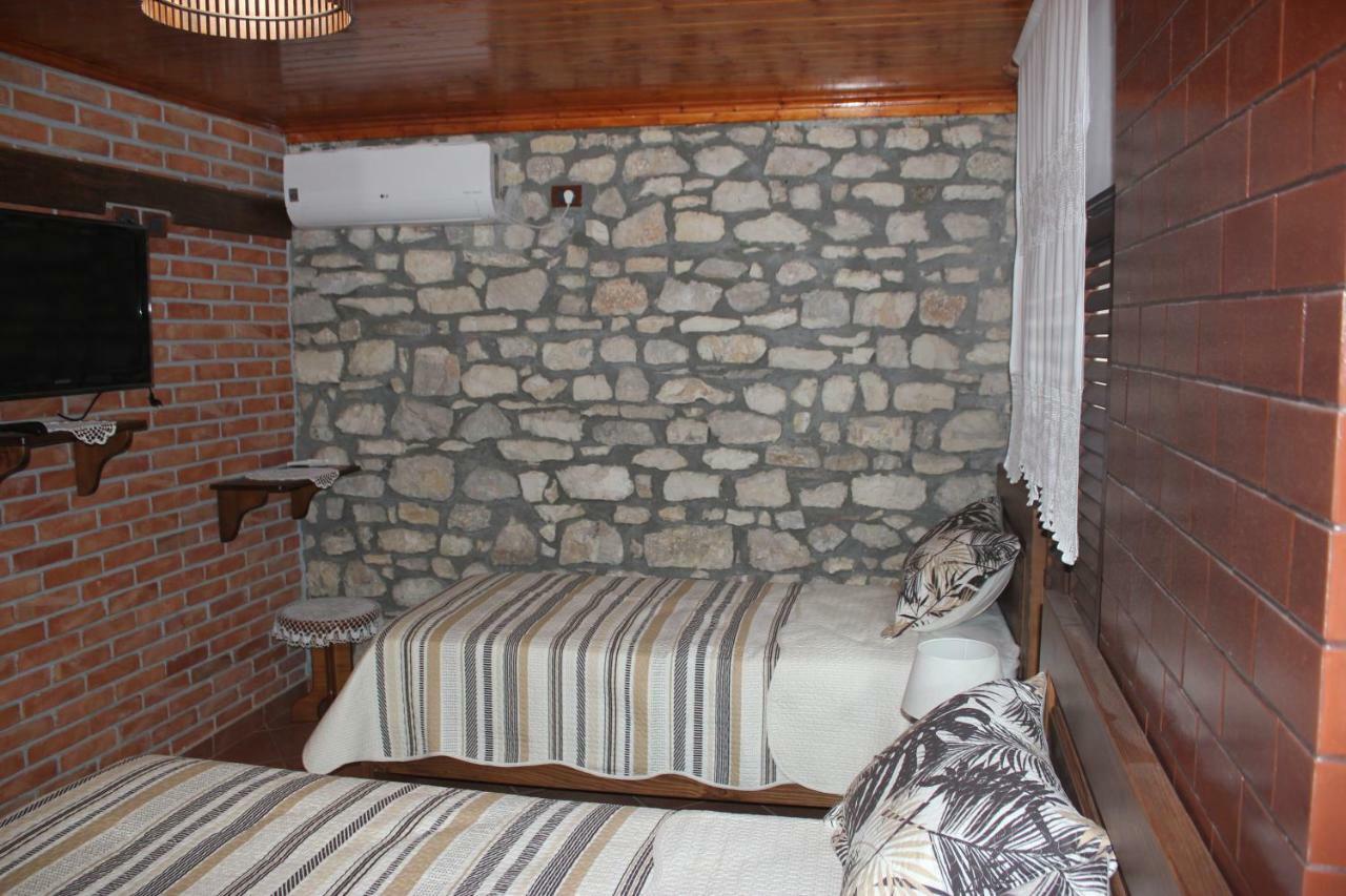 Guesthouse Arjan 培拉特 外观 照片